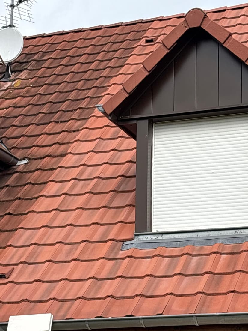 Détail tuiles rouges